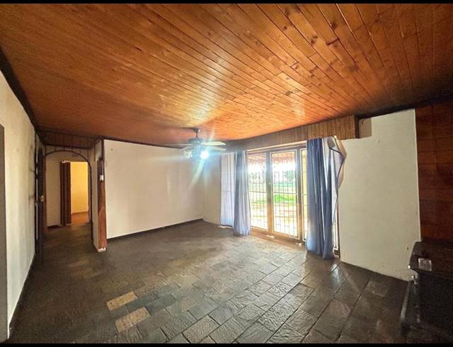 FARM FOR SALE IN VISCHKUIL